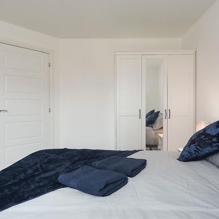 Two Bedroom Apartment - Milton Keynes By Aryas Properties Broughton  Exterior photo